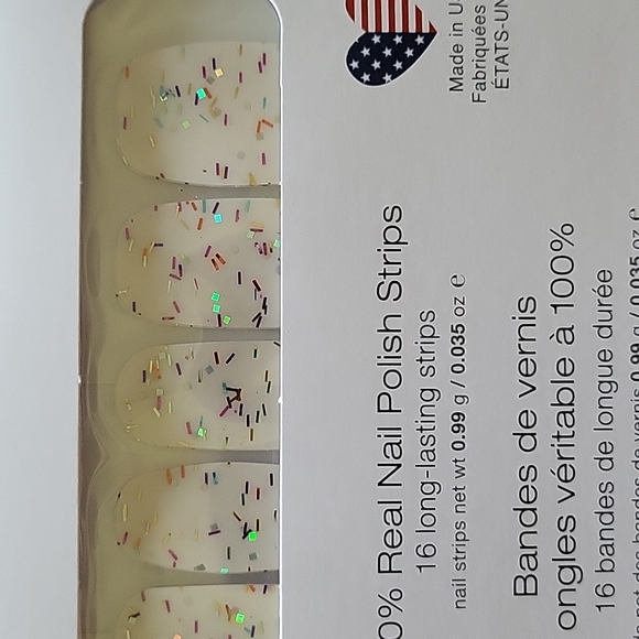 Color Street - Frills & Thrills - Picture 2 of 7